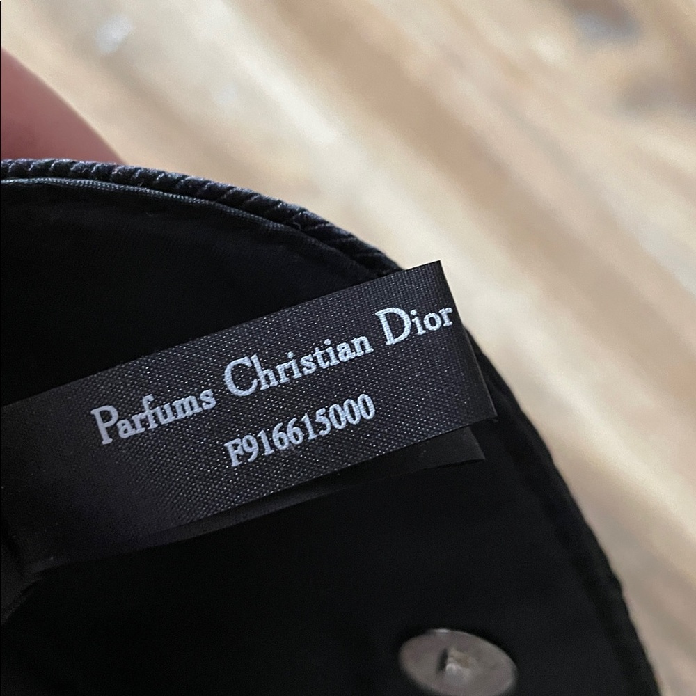 Dior Parfumes Logo Makeup Pouch - Picture 9 of 14